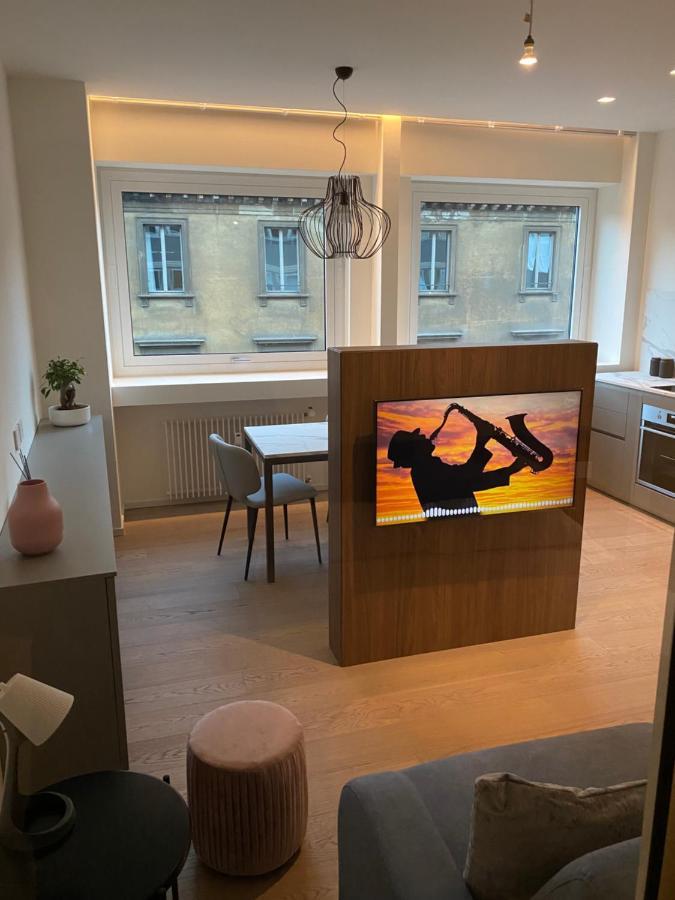 Torino 64 - Duomo City Center Luxury Apartment Perfect X2! 밀라노 외부 사진